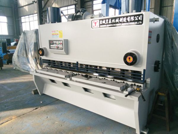 QC11Y-20×2500液压闸式剪板机（剪板机技术参数）